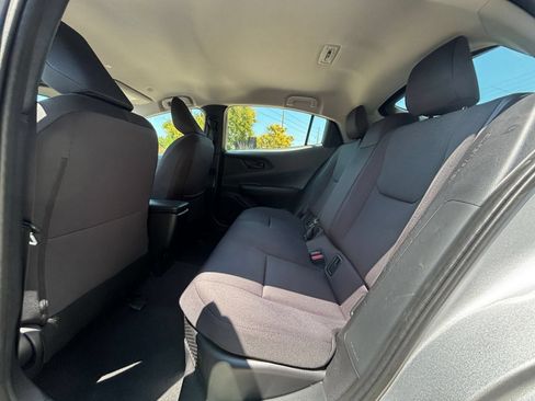 Used 2025 Toyota Prius LE FWD image 22
