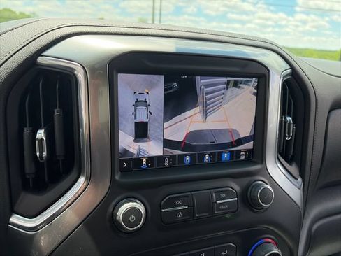 Used 2022 Chevrolet Silverado 2500 LTZ AWD/4WD image 16