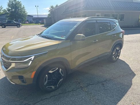Used 2024 Kia Seltos SX w/ SX Sunroof Package AWD/4WD image 10