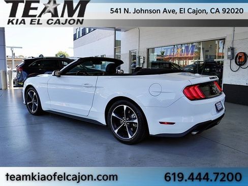 Used 2022 Ford Mustang Convertible image 8