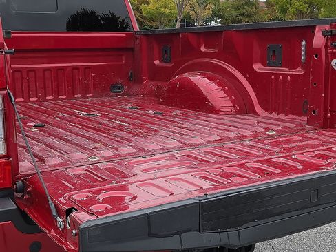 Used 2022 Ford F350 Platinum w/ Tremor Off-Road Package image 9