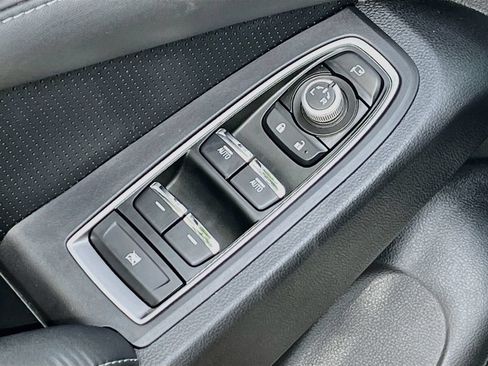 Used 2024 Subaru Ascent Limited w/ Technology Package AWD/4WD image 18