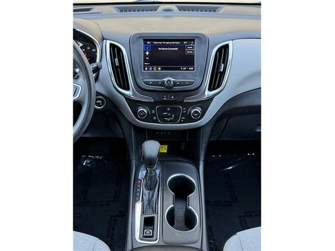 Used 2023 Chevrolet Equinox LS w/ LS Convenience Package FWD image 11