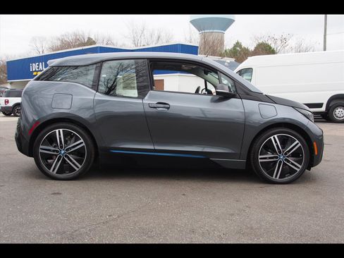 Used 2017 BMW i3 w/ Range Extender image 6
