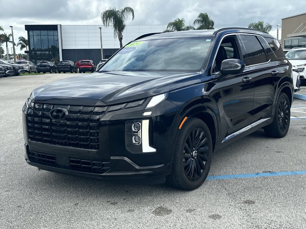 Used 2024 Hyundai Palisade Calligraphy AWD/4WD image 3
