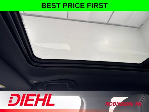 New 2026 Jeep Compass Limited w/ Sun, Sound & Navigation Group AWD/4WD image 36