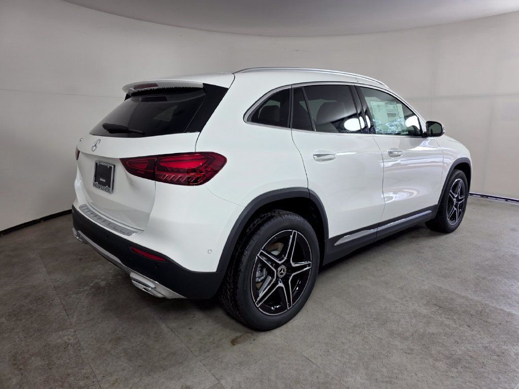 New 2026 Mercedes-Benz GLA 250 image 4