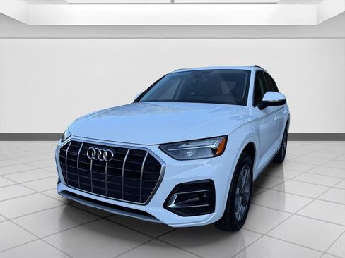 Used 2023 Audi Q5 2.0T Premium w/ Convenience Package AWD/4WD image 9