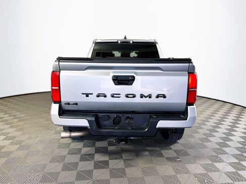 Used 2024 Toyota Tacoma TRD Sport AWD/4WD image 9