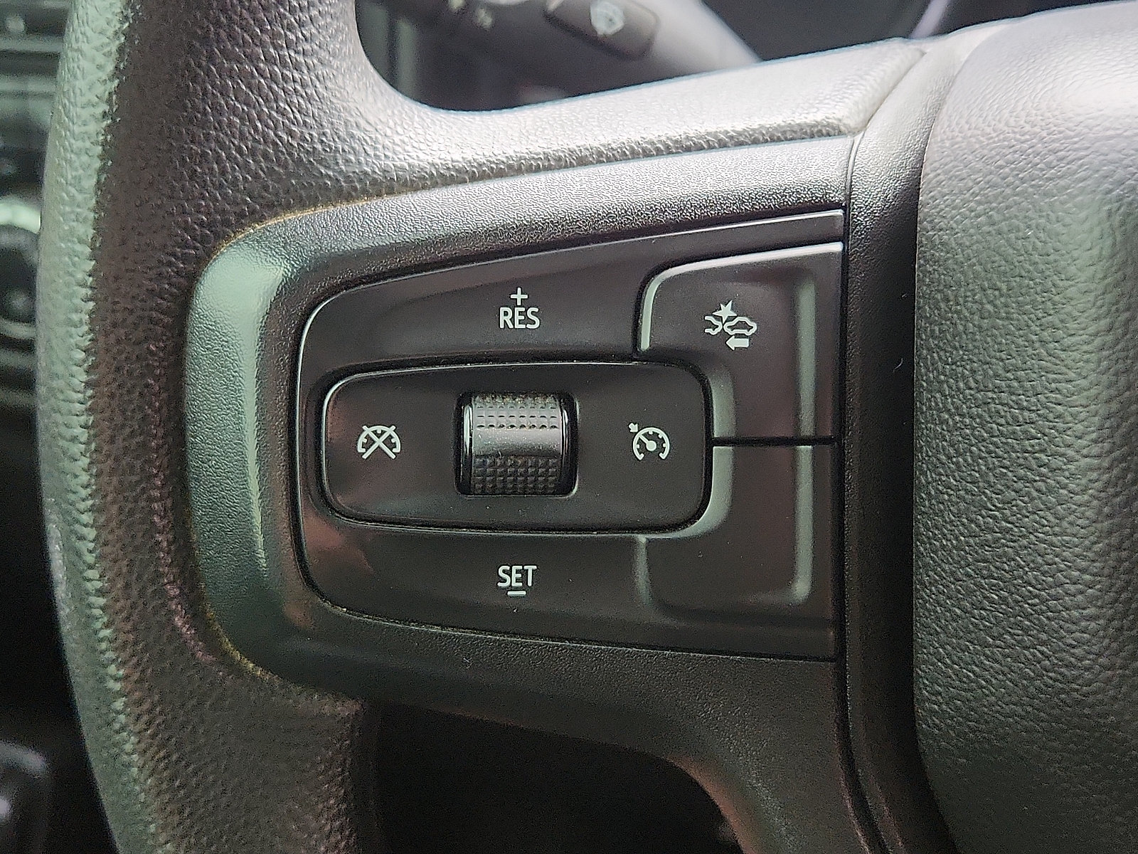 Used 2024 Chevrolet Silverado 2500 Custom w/ Custom Value Package AWD/4WD image 16