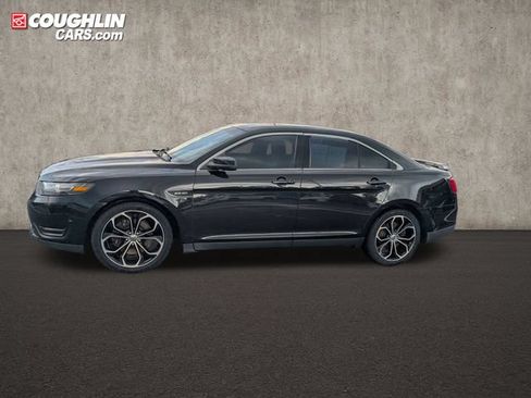 Used 2013 Ford Taurus SHO AWD/4WD image 4