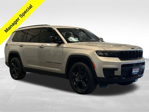 Used 2023 Jeep Grand Cherokee L Laredo AWD/4WD image 1
