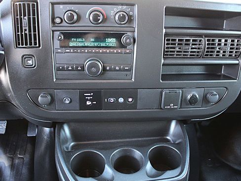 Used 2021 Chevrolet Express 2500 w/ Driver Convenience Package image 25