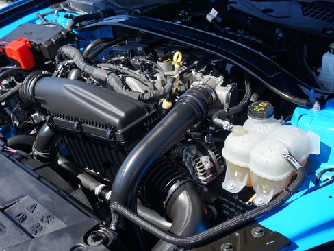 Used 2025 Ford Mustang Premium RWD image 30