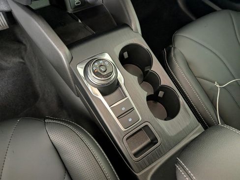 New 2025 Ford Escape SE w/ PHEV Premium Package image 21