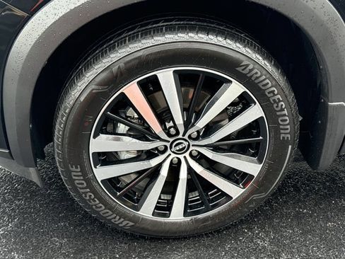 Certified 2024 Nissan Pathfinder Platinum w/ Cargo Package image 18