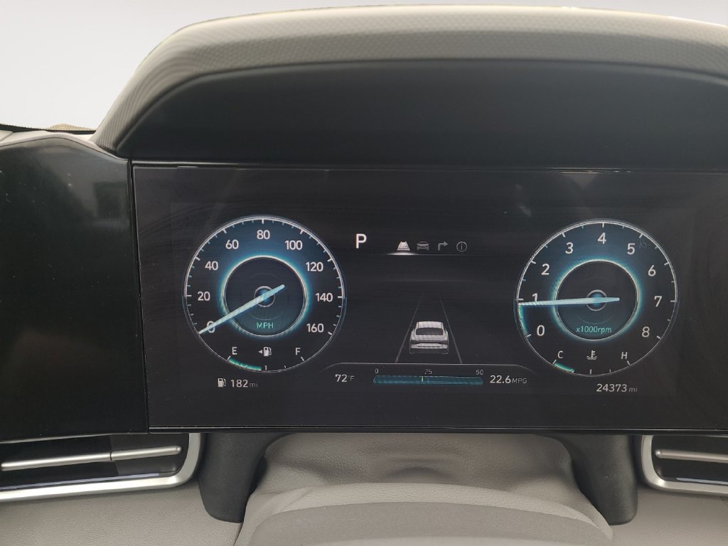 Used 2025 Hyundai Elantra SEL FWD image 18