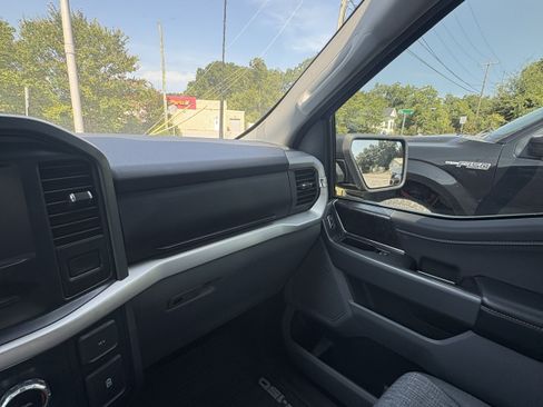Used 2022 Ford F150 XLT w/ Equipment Group 301A Mid AWD/4WD image 17