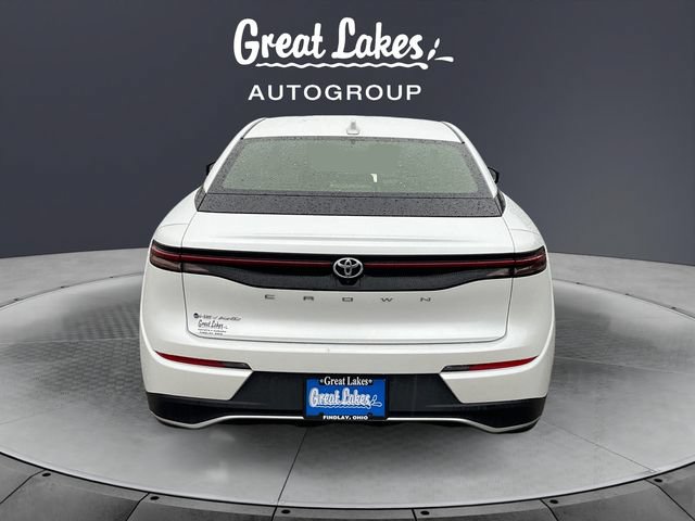 Used 2026 Toyota Crown AWD/4WD image 4