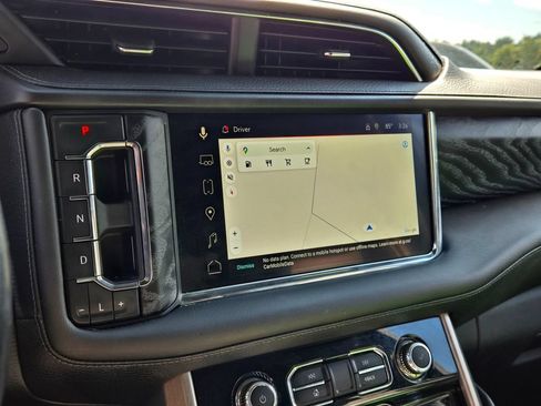 Used 2023 GMC Yukon Denali w/ Advanced Technology Package AWD/4WD image 22