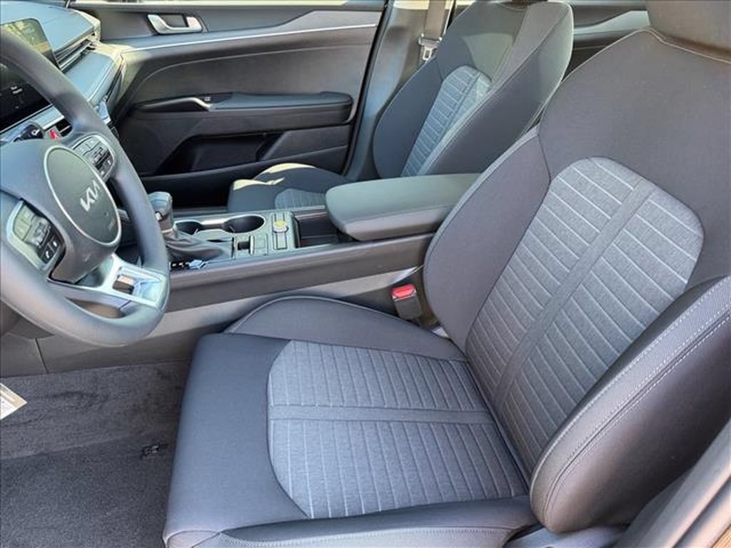 New 2026 Kia K5 LXS FWD image 10