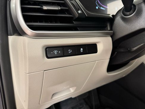 Used 2023 Kia Telluride S image 17