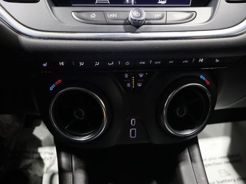 Used 2022 Chevrolet Blazer LT image 28