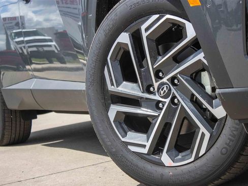 Used 2025 Hyundai Tucson Limited image 3