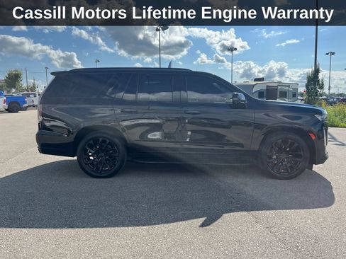 Used 2022 Cadillac Escalade Sport w/ Touring Package AWD/4WD image 8