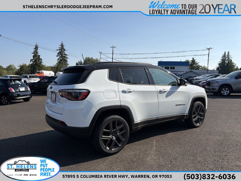 New 2025 Jeep Compass Limited w/ Sun & Sound Group AWD/4WD image 8