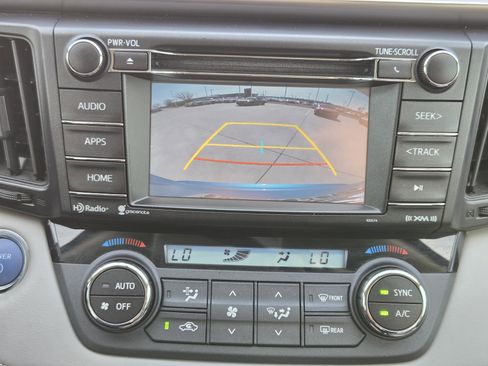 Used 2016 Toyota RAV4 XLE image 16