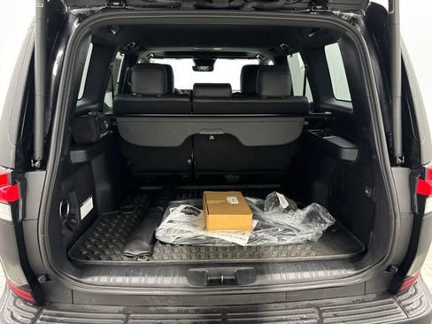 Used 2025 Lexus GX 550 AWD/4WD image 7