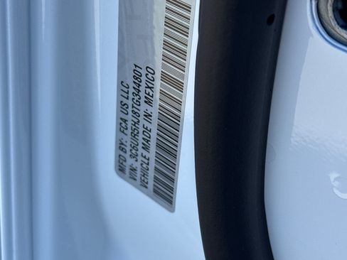New 2026 RAM 2500 Tradesman AWD/4WD image 27