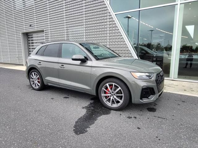 Used 2024 Audi Q5 e Premium Plus w/ Premium Plus Package AWD/4WD image 3