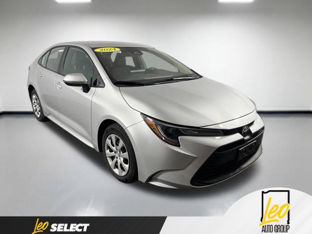 Used 2024 Toyota Corolla LE FWD image 4