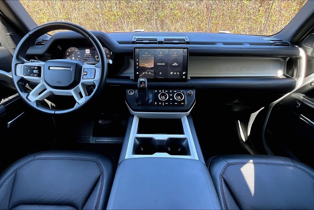 Used 2025 Land Rover Defender 110 S AWD/4WD image 20