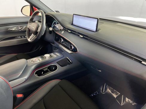 Used 2023 Genesis GV70 2.5T w/ Sport Prestige Package image 29