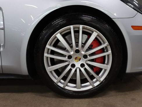 Used 2017 Porsche Panamera Turbo image 35