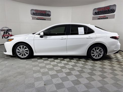 Used 2023 Toyota Camry LE image 6