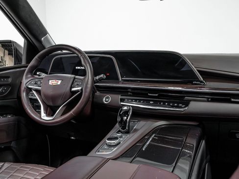 Used 2022 Cadillac Escalade Sport Platinum image 25