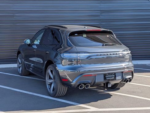 Certified 2026 Porsche Macan AWD/4WD image 3