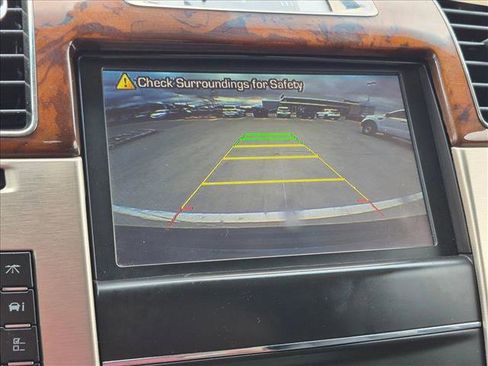 Used 2013 Cadillac Escalade Platinum AWD/4WD image 14