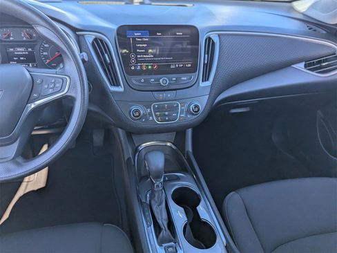 Used 2023 Chevrolet Malibu LT image 17