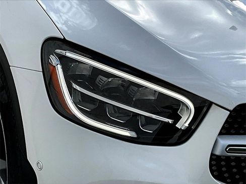 Used 2021 Mercedes-Benz GLC 300 GLC 300 image 30