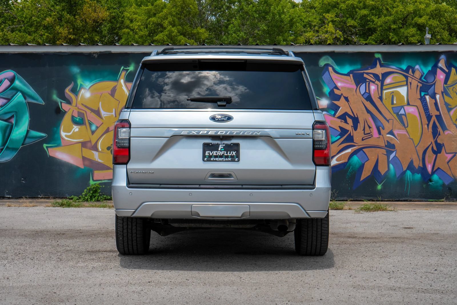 Used 2018 Ford Expedition Max Platinum AWD/4WD image 12