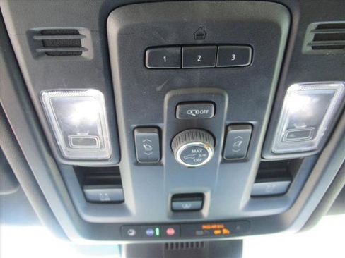 Certified 2024 Chevrolet Suburban Z71 w/ Off-Road Capability Package image 31