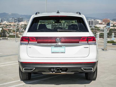 Certified 2024 Volkswagen Atlas SE image 7
