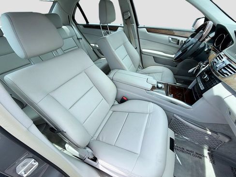 Used 2014 Mercedes-Benz E 350 4MATIC Sedan w/ Premium 1 Package image 13