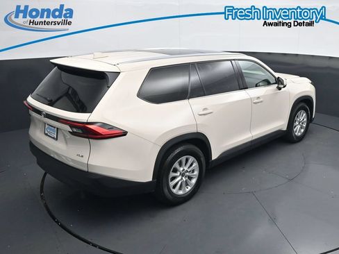 Used 2024 Toyota Grand Highlander FWD image 30