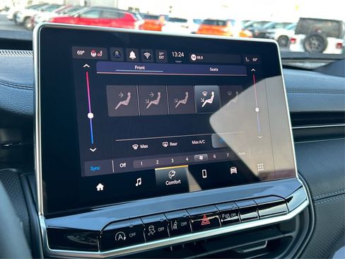 New 2026 Jeep Compass Limited image 31